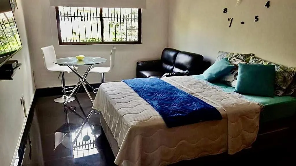 Apartaestudio Gran Ubicacion Y Aire Acondicionado Cali Apartmán