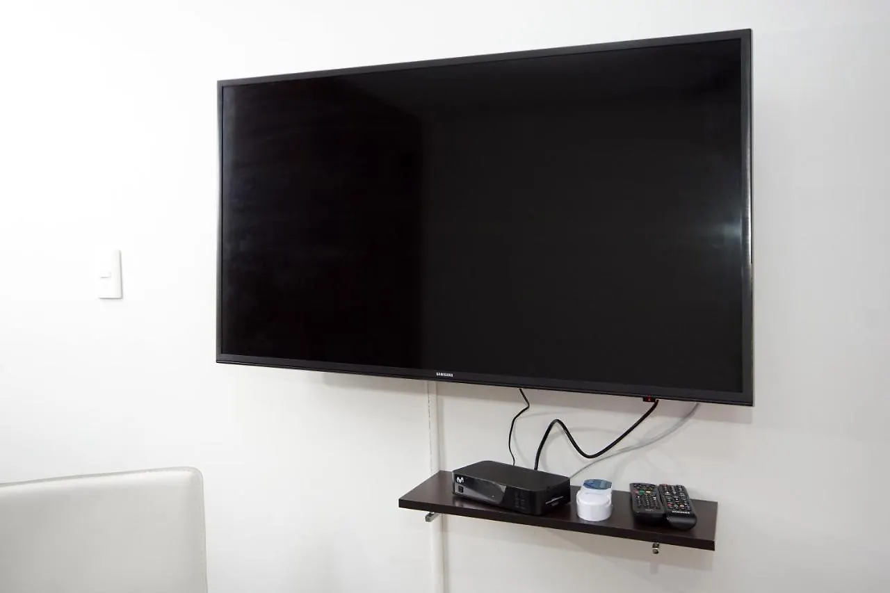 Apartaestudio Gran Ubicacion Y Aire Acondicionado Cali Apartmán